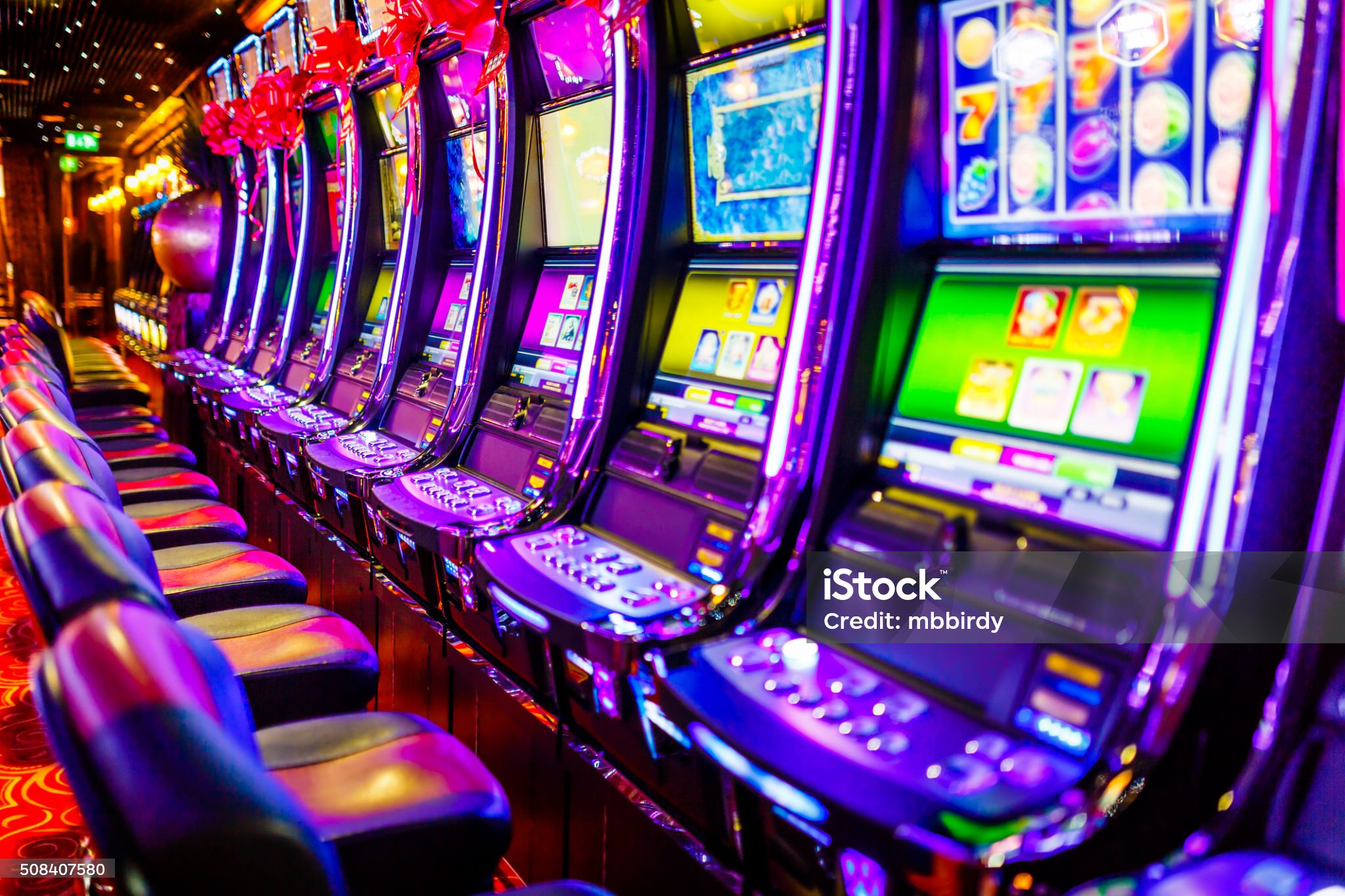 Погрузитесь в мир Reactoonz: скачайте APK и начните играть сейчас